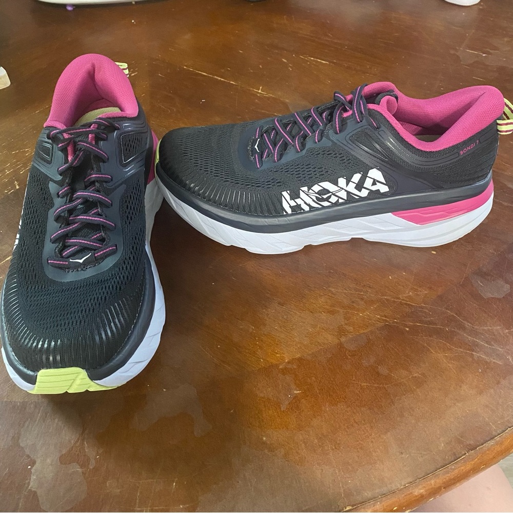 Hoka One One Bondi 7 9.5 LIKE NEW